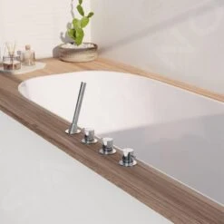 Steinberg 100 - Badrand Combinatie, 4-gats Installatie, Chroom 100 2480 -AquaKranen Verkoop 21a45ccb9bafee8eb1257928