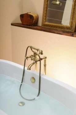 Sapho Reitano Rubinetteria Antea - Badkraan Met Accessoires, Brons 3016 -AquaKranen Verkoop 8f2bfe8f978379211d37a639