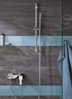 Grohe Sail Cube - Douchekraan, Chroom 23437000 -AquaKranen Verkoop d1b96e91a5aa0043a20e543d